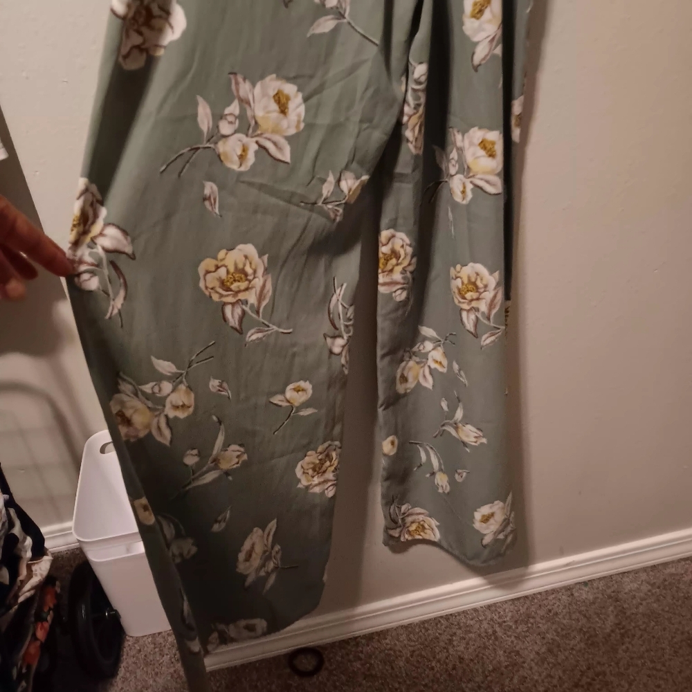 Xhilaration Sage Floral Print Jumpsuit - Picture 6 of 16